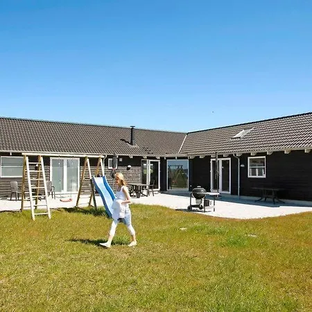 Sleeps 16 Pool Wifi Nørre Lyngby
