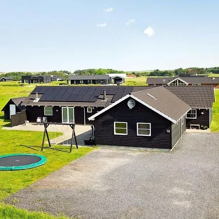 Sleeps 16 Pool Wifi Holiday home Norre Lyngby